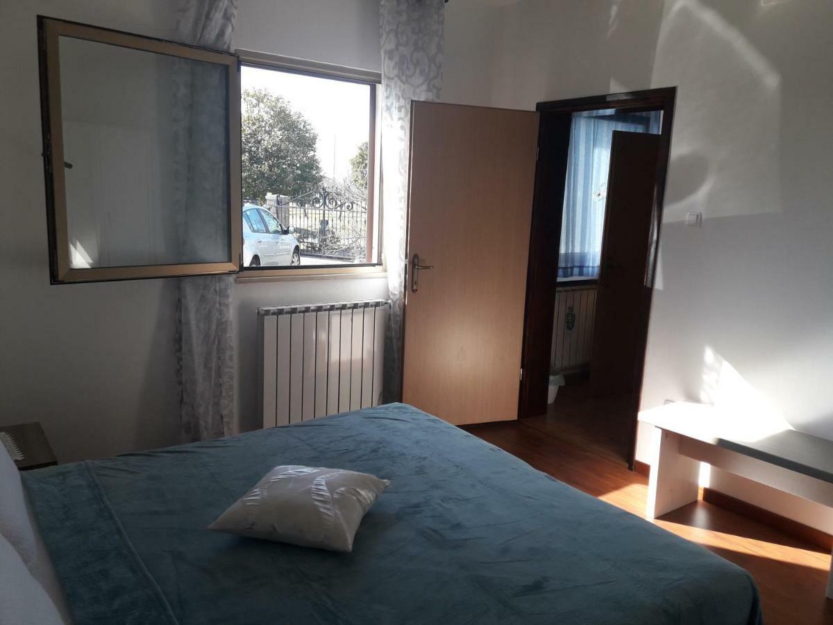 Apartman Nevia Holiday Home Ciritez Exteriér fotografie