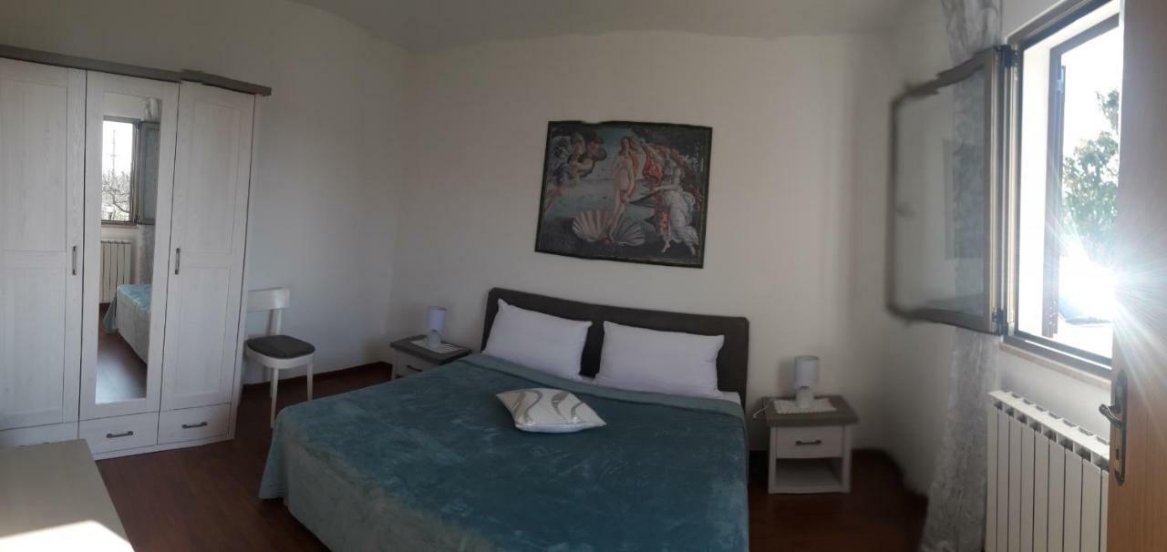 Apartman Nevia Holiday Home Ciritez Exteriér fotografie